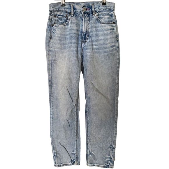 American Eagle: Regular Fit Light Wash Distressed Jeans - Picture 2 of 10